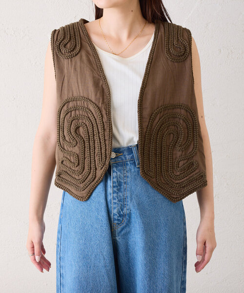 CIAOPANIC TYPY(チャオパニックティピー)の「【India】ロープ刺繍ベスト(ベスト・レディース・ブラウン/オフホワイト/ブラック・ONE SIZE)」の22枚目の写真