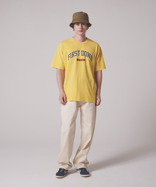 FIRST DOWN（ファーストダウン）の「ピグメント ロゴ ショートスリーブ Tシャツ #2（Tシャツ/カットソー・メンズ・イエロー/チャコール/オフホワイト・M/XL/L）」の14枚目の写真