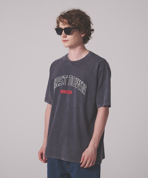 FIRST DOWN（ファーストダウン）の「ピグメント ロゴ ショートスリーブ Tシャツ #2（Tシャツ/カットソー・メンズ・イエロー/チャコール/オフホワイト・M/XL/L）」の8枚目の写真