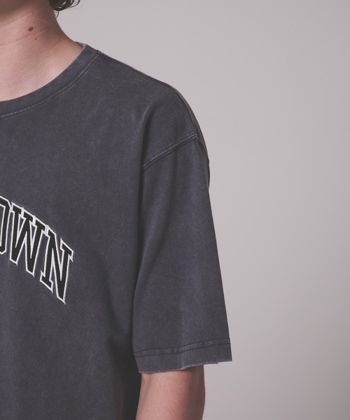 FIRST DOWN（ファーストダウン）の「ピグメント ロゴ ショートスリーブ Tシャツ #2（Tシャツ/カットソー・メンズ・イエロー/チャコール/オフホワイト・M/XL/L）」の18枚目の写真