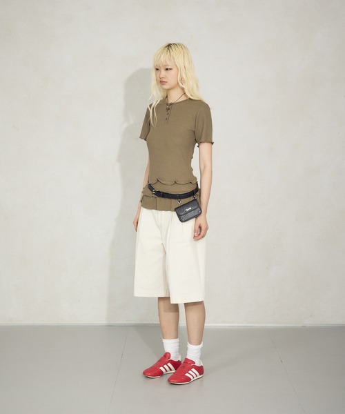 FTW(エフティダブリュー)の「WAFFLE LAYERED FRILL TOP(Tシャツ/カットソー・レディース・ブラック/グレー/カーキ・SMALL/MEDIUM)」の12枚目の写真