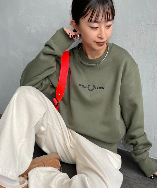 FRED PERRY/フレッドペリー] ローレルリースロゴ刺繍 クルーネック