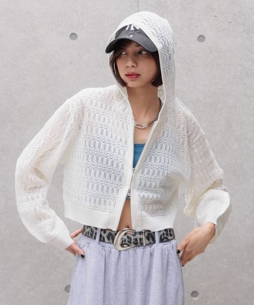 PAGEBOY（ページボーイ）の「リーフメッシュジップパーカー（パーカー・レディース・ブラック/オフホワイト/レッド系その他・FREE）」の3枚目の写真