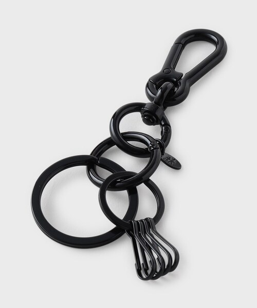 tk.TAKEO KIKUCHI（ティーケータケオキクチ）の「カラビナキーホルダー（キーケース/キーアクセサリー・メンズ・シルバー/ブラック/ブラック系・00）」の2枚目の写真
