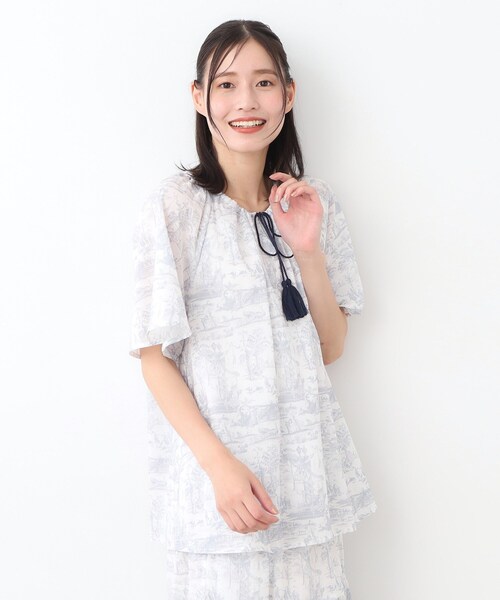 LAURA ASHLEY（ローラアシュレイ）の「【コットン100％／同柄アイテムあり】ブレイスミス トワル柄 ブラウス（シャツ/ブラウス・レディース・ホワイト系3/ネイビー系・38）」の3枚目の写真