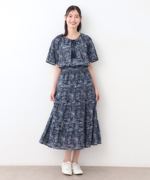 LAURA ASHLEY（ローラアシュレイ）の「【コットン100％／同柄アイテムあり】ブレイスミス トワル柄 ブラウス（シャツ/ブラウス・レディース・ホワイト系3/ネイビー系・38）」の8枚目の写真