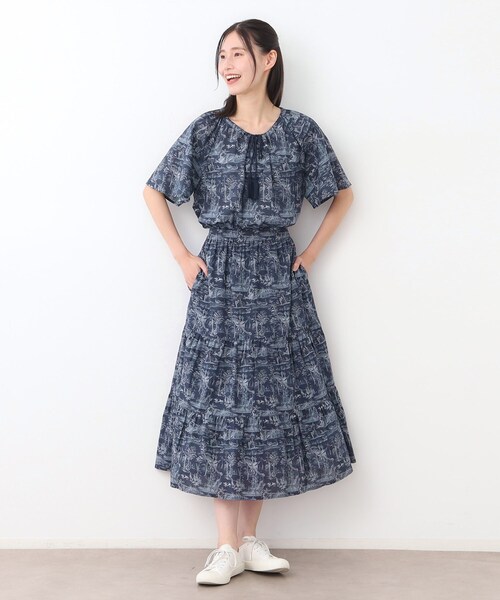 LAURA ASHLEY（ローラアシュレイ）の「【コットン100％／同柄アイテムあり】ブレイスミス トワル柄 ブラウス（シャツ/ブラウス・レディース・ホワイト系3/ネイビー系・38）」の9枚目の写真