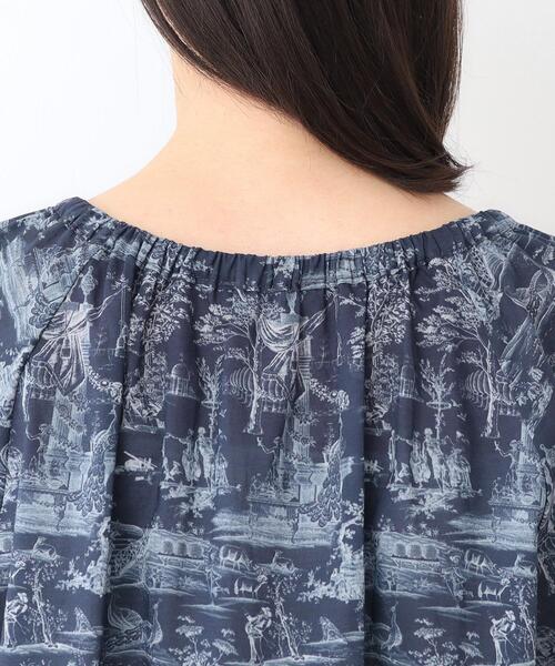 LAURA ASHLEY（ローラアシュレイ）の「【コットン100％／同柄アイテムあり】ブレイスミス トワル柄 ブラウス（シャツ/ブラウス・レディース・ホワイト系3/ネイビー系・38）」の15枚目の写真