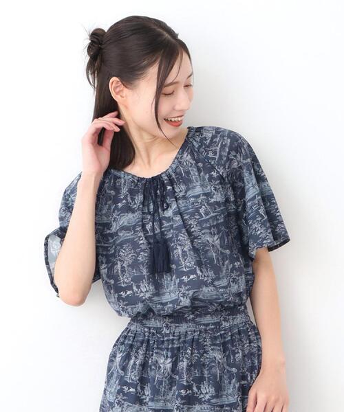 LAURA ASHLEY（ローラアシュレイ）の「【コットン100％／同柄アイテムあり】ブレイスミス トワル柄 ブラウス（シャツ/ブラウス・レディース・ホワイト系3/ネイビー系・38）」の18枚目の写真