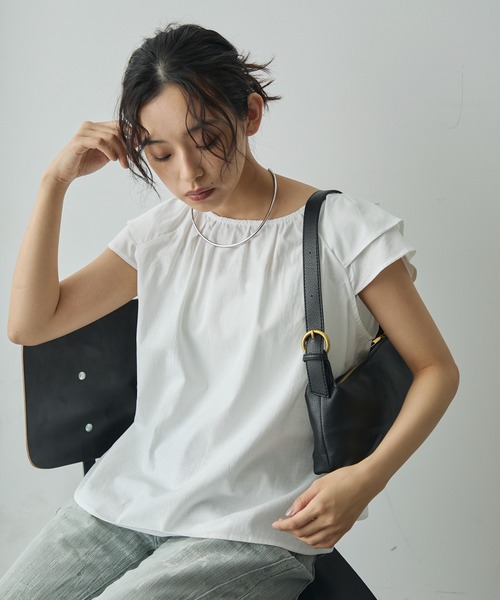 Lunea（ルネア）の「2wayワンハンドルフェイクレザーバッグ/２種類のショルダー紐付き（ハンドバッグ・レディース・ブラック/アイボリー/ブラウン/ライトブラウン・FREE）」の8枚目の写真