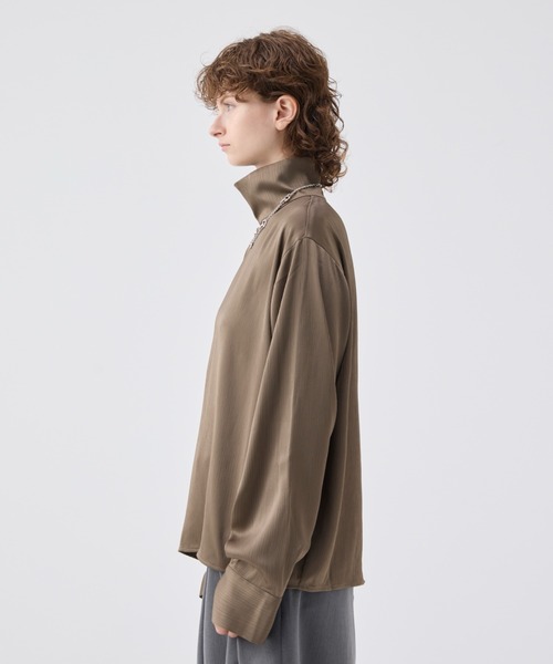 soerte（ソエルテ）の「Striped crepe high neck top/ストライプ