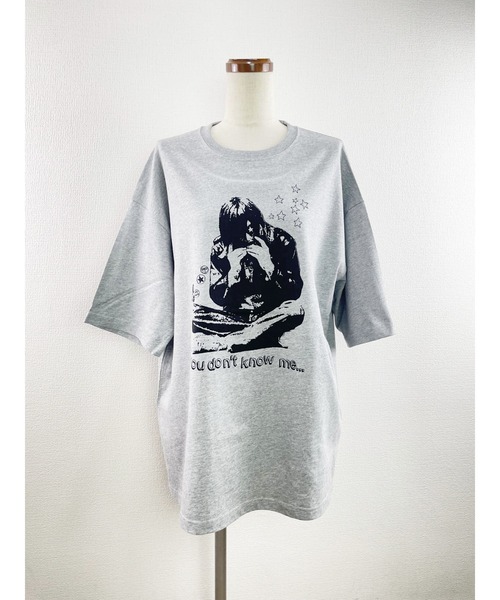 WORLD WIDE LOVE!(ワールドワイドラブ)の「YOU DON'T KNOW ME BIG TEE(Tシャツ/カットソー・レディース・オフホワイト/ライトグリーン/トップグレー・1)」の3枚目の写真