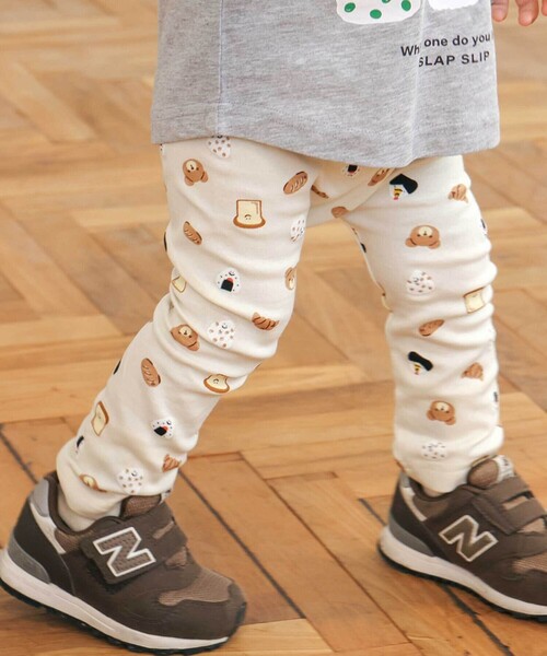 SLAP SLIP（スラップスリップ）の「【スララク/防汚加工/オーガニックコットン】前後フリーで時短！パパパッと穿ける9分丈前向きパンツ(80~120cm)（その他パンツ・キッズ・ブラック/ネイビー/グレー/ピンク/グリーン/ブラック系その他/パープル系その他/ホワイト系その他2・80ｃｍ/90cm/110cm/100cm/120cm）」の2枚目の写真