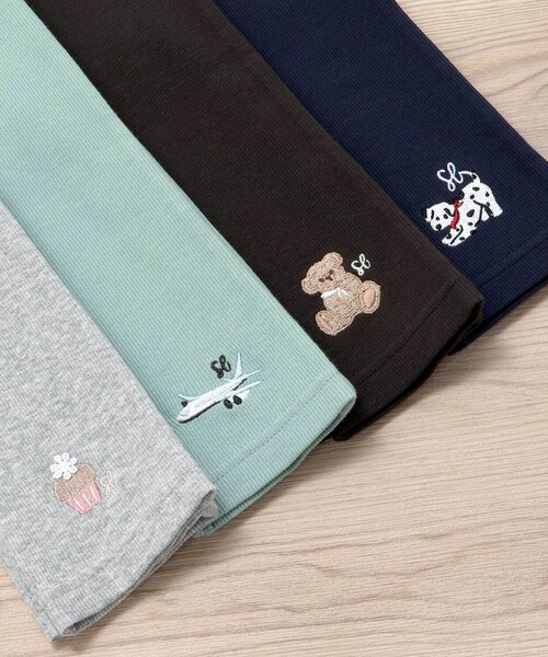 SLAP SLIP（スラップスリップ）の「【スララク/防汚加工/オーガニックコットン】前後フリーで時短！パパパッと穿ける9分丈前向きパンツ(80~120cm)（その他パンツ・キッズ・ブラック/ネイビー/グレー/ピンク/グリーン/ブラック系その他/パープル系その他/ホワイト系その他2・80ｃｍ/90cm/110cm/100cm/120cm）」の18枚目の写真