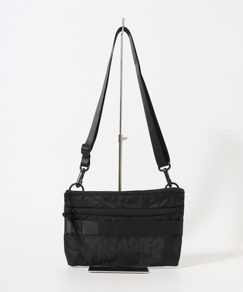 THRASHER(スラッシャー)の「THRASHER サコッシュ ショルダーバッグ キーフック付き 男女兼用(ショルダーバッグ・メンズ・ブラック/ホワイト・FREE)」の4枚目の写真