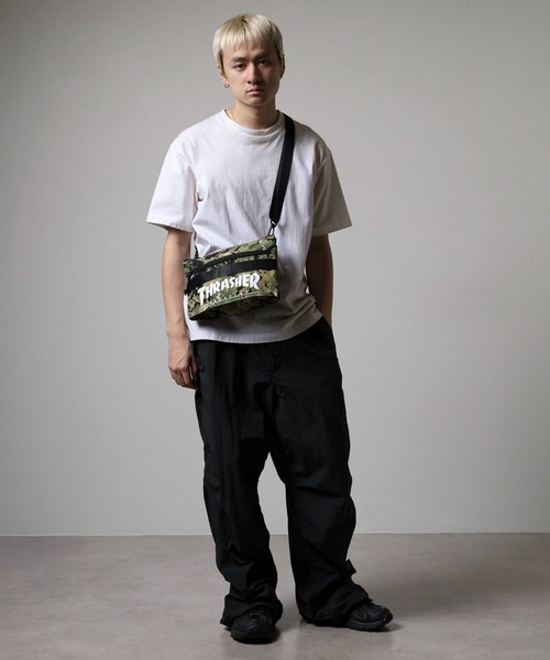 THRASHER(スラッシャー)の「THRASHER サコッシュ ショルダーバッグ キーフック付き 男女兼用(ショルダーバッグ・メンズ・ブラック/ホワイト・FREE)」の22枚目の写真