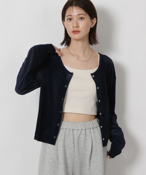 LAKOLE（ラコレ）の「シアーベロアカーディガン / 594713（Tシャツ/カットソー・レディース・ブラック/グレー/ネイビー/イエロー・FREE）」の3枚目の写真