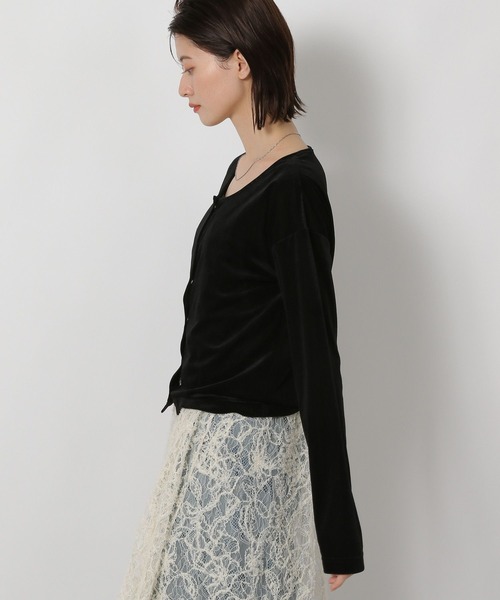 LAKOLE（ラコレ）の「シアーベロアカーディガン / 594713（Tシャツ/カットソー・レディース・ブラック/グレー/ネイビー/イエロー・FREE）」の17枚目の写真