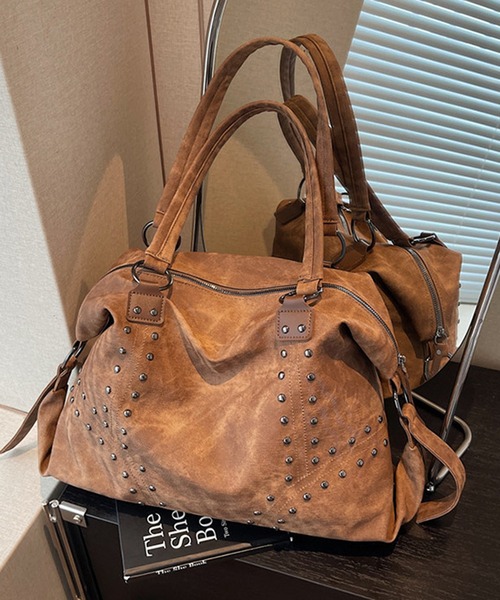 HALEY PESCA（ヘーリーペスカ）の「HALEY PESCA/【大容量/A4収納可】　ヴィンテージスタッズボストンバッグ（ボストンバッグ・レディース・オフホワイト/ブラック/ベージュ/ブラウン・FREE）」の3枚目の写真