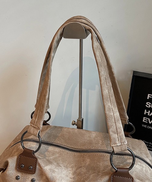 HALEY PESCA（ヘーリーペスカ）の「HALEY PESCA/【大容量/A4収納可】　ヴィンテージスタッズボストンバッグ（ボストンバッグ・レディース・オフホワイト/ブラック/ベージュ/ブラウン・FREE）」の17枚目の写真