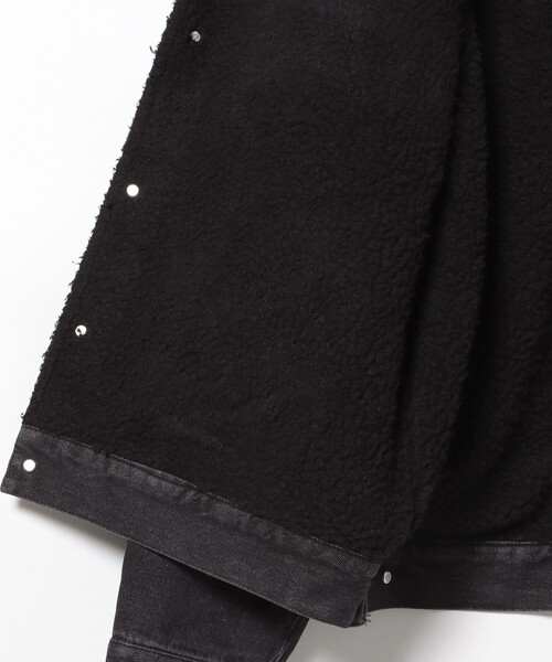 BEAMS HEART(ビームスハート)の「【完売間近】シェルパトラッカー ジャケット/Sherpa Trucker Jacket(裏ボア仕様・ヴィンテージライク・リラックスフィット・ショート丈・ブラックデニム)(デニムジャケット・メンズ・チャコールグレー/ブラック・LARGE/MEDIUM/SMALL)」の11枚目の写真