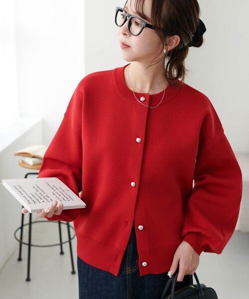 DISCOAT（ディスコート）の「メタル釦スポンディッシュカーディガン《WEB限定カラーあり》（カーディガン/ボレロ・レディース・ブラック/ダークブラウン/ネイビー/ブラウン/グレー/レッド/ピンク/アイボリー/ブラック系その他/ブルー系その他/ベビーピンク/グレイッシュベージュ/ダークグレー/イエロー・FREE）」の14枚目の写真