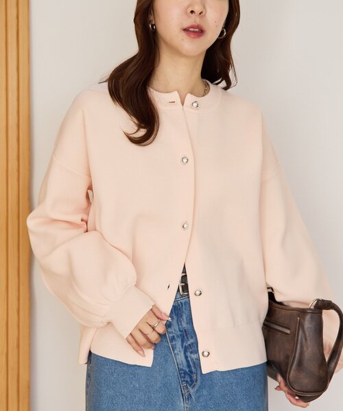 DISCOAT（ディスコート）の「メタル釦スポンディッシュカーディガン《WEB限定カラーあり》（カーディガン/ボレロ・レディース・ブラック/ダークブラウン/ネイビー/ブラウン/グレー/レッド/ピンク/アイボリー/ブラック系その他/ブルー系その他/ベビーピンク/グレイッシュベージュ/ダークグレー/イエロー・FREE）」の22枚目の写真