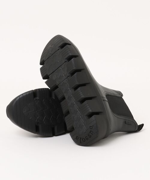 Bussola(ブソラ)の「【bussola】晴雨兼用厚底サイドゴアショートブーツ(954110)(ブーツ・レディース・ブラック・35/36/37/38/39)」の3枚目の写真