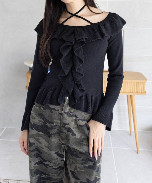 clear（クリア）の「ホルターネックリボンフリルフレアスリーブニットトップス[大人 フェミニン]（ニット/セーター・レディース・ブラック/アイボリー/杢グレー/ボルドー・F）」の3枚目の写真