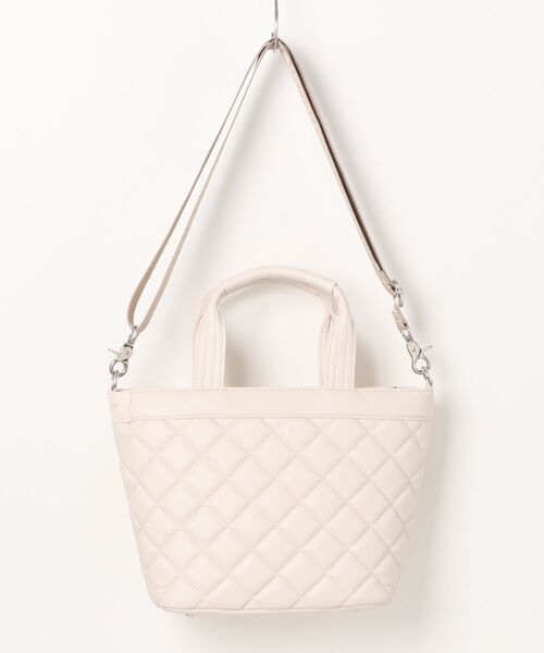 U.S. POLO ASSN.(ユーエスポロアッスン)の「【U.S. POLO ASSN.】 ユーエスポロアッスン Cross check quilting トートバッグ USPA-2725(トートバッグ・レディース・アイボリー/ブラック/ホワイト/ブラウン・FREE)」の5枚目の写真