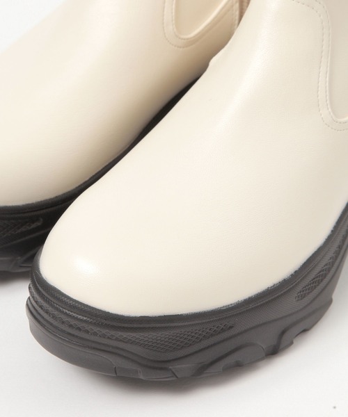 LAKOLE(ラコレ)の「ストレッチスニーカーブーツ / 581016(ブーツ・レディース・オフホワイト/ブラック・LARGE/MEDIUM)」の10枚目の写真
