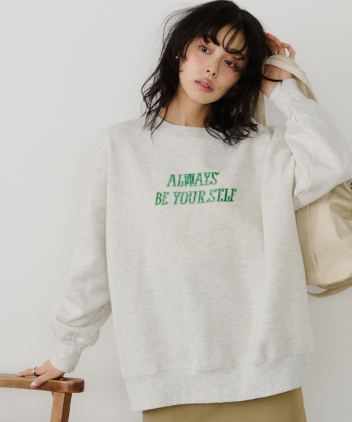Unitage(ユニテージ)の「ビーズロゴ刺繍BIG PO(スウェット・レディース・ブラウン/ネイビー/アイボリー・FREE)」の2枚目の写真