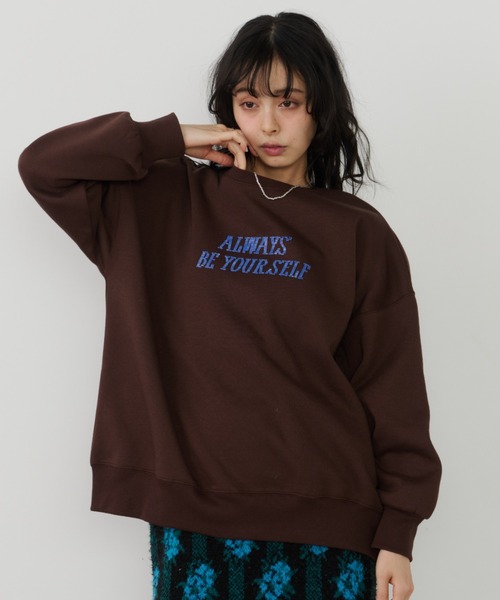 Unitage(ユニテージ)の「ビーズロゴ刺繍BIG PO(スウェット・レディース・ブラウン/ネイビー/アイボリー・FREE)」の21枚目の写真