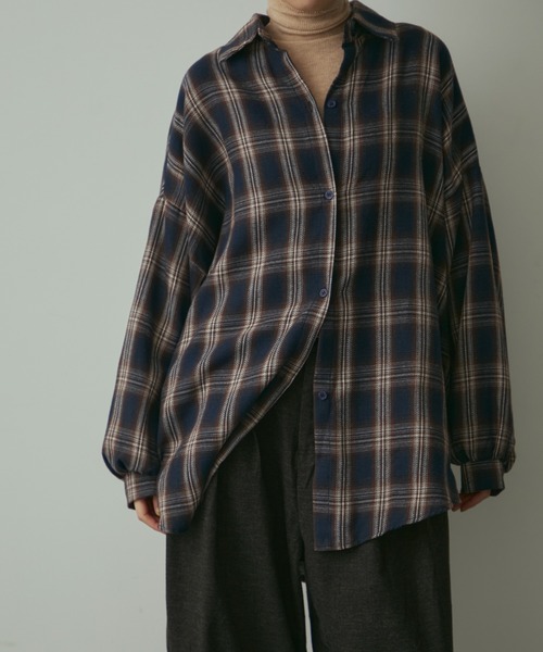 full/fill.(フルフィル)の「over check shirt / オーバーチェックシャツ(シャツ/ブラウス・レディース・ネイビー/アイボリー・FREE)」の9枚目の写真