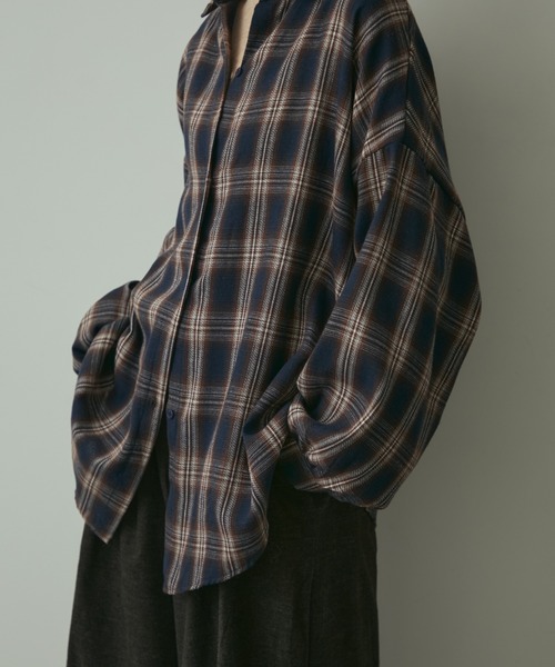 full/fill.(フルフィル)の「over check shirt / オーバーチェックシャツ(シャツ/ブラウス・レディース・ネイビー/アイボリー・FREE)」の10枚目の写真