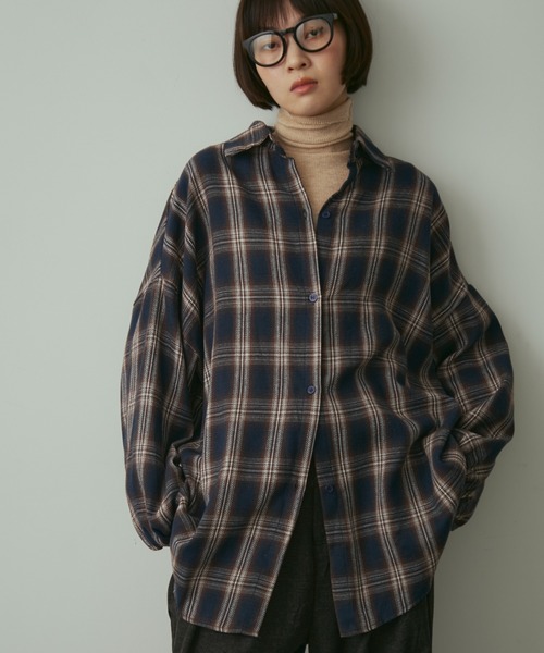full/fill.(フルフィル)の「over check shirt / オーバーチェックシャツ(シャツ/ブラウス・レディース・ネイビー/アイボリー・FREE)」の7枚目の写真