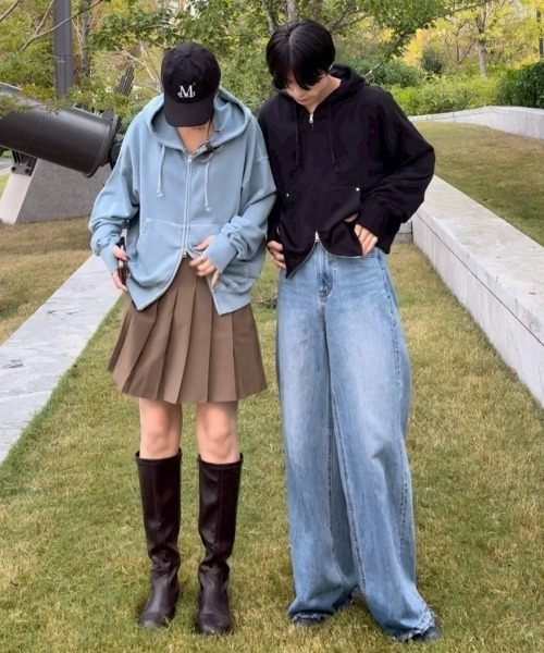 INTER FACTORY（インターファクトリー）の「kurumi - スタッズ付きZIPパーカー（パーカー・レディース・ブルー/ブラック・LARGE/MEDIUM）」の10枚目の写真