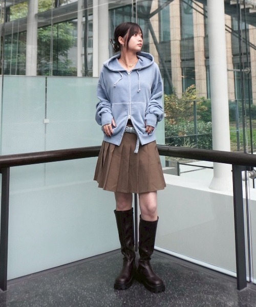 INTER FACTORY（インターファクトリー）の「kurumi - スタッズ付きZIPパーカー（パーカー・レディース・ブルー/ブラック・LARGE/MEDIUM）」の16枚目の写真