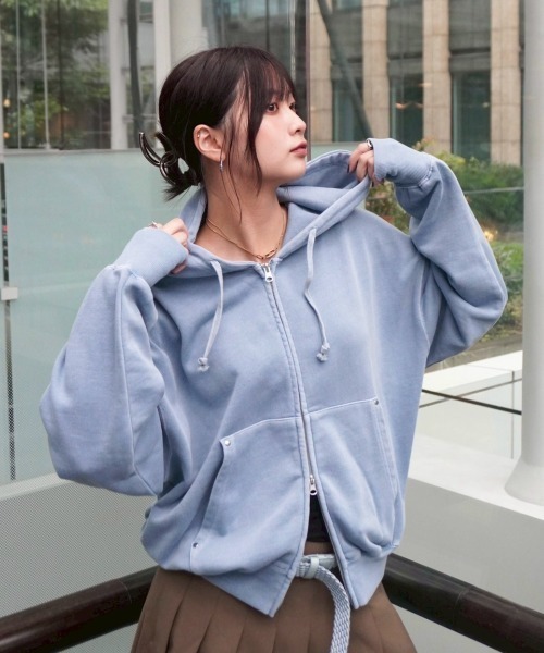 2024年物タグ付き新品未使用　パーカー INTER FACTORY（インターファクトリー）の「kurumi - スタッズ付きZIP