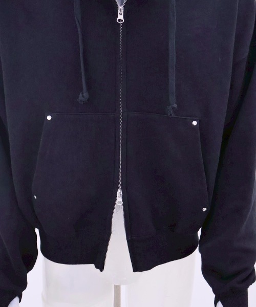 kurumi - スタッズ付きZIPパーカー（パーカー）｜INTER FACTORY