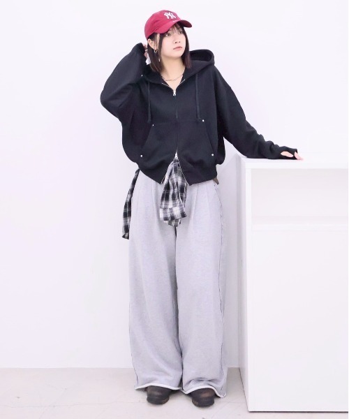 kurumi - スタッズ付きZIPパーカー（パーカー）｜INTER FACTORY