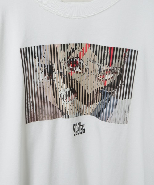 NANO universe(ナノユニバース)の「「ダンダダン | Kosuke Kawamura」オカルン変身前×変身後ver(Tシャツ/カットソー・メンズ・ホワイト/ブラック・L/M)」の3枚目の写真