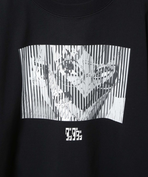 NANO universe(ナノユニバース)の「「ダンダダン | Kosuke Kawamura」オカルン変身前×変身後ver(Tシャツ/カットソー・メンズ・ホワイト/ブラック・L/M)」の4枚目の写真