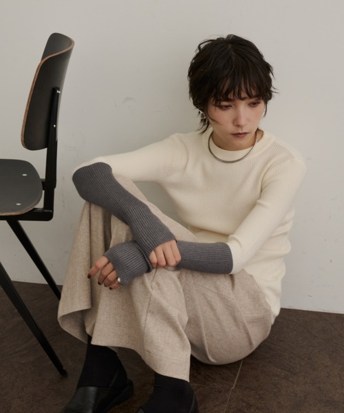 DFFUR.(ディフル)の「バイカラースリーブアシメヘムトップス(Tシャツ/カットソー・レディース・アイボリー/ダークブラウン・FREE)」の14枚目の写真