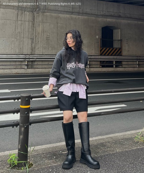 Ameri（アメリ）の「Harry Potter PIGMENT HOODIE（パーカー・レディース・ブラック・SMALL/MEDIUM）」の6枚目の写真