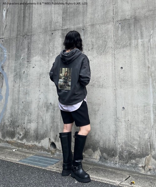 Ameri（アメリ）の「Harry Potter PIGMENT HOODIE（パーカー・レディース・ブラック・SMALL/MEDIUM）」の3枚目の写真