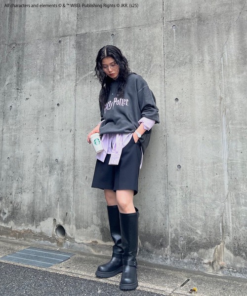 Ameri（アメリ）の「Harry Potter PIGMENT HOODIE（パーカー・レディース・ブラック・SMALL/MEDIUM）」の4枚目の写真