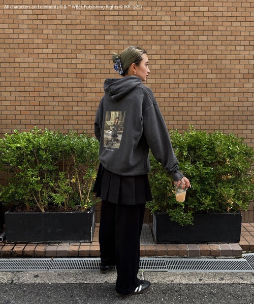 Ameri（アメリ）の「Harry Potter PIGMENT HOODIE（パーカー・レディース・ブラック・SMALL/MEDIUM）」の21枚目の写真