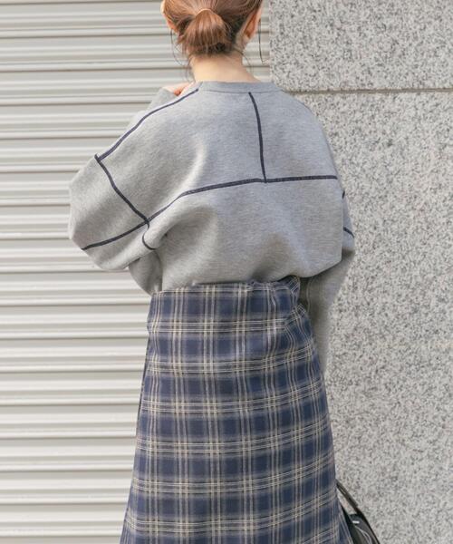 ITEMS URBANRESEARCH（アイテムズ アーバンリサーチ）の「スウェットライククルーネックニット（ニット/セーター・レディース・レッド/グレー/ブラック/アイボリー・FREE）」の6枚目の写真