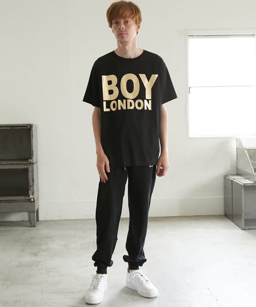 BOY LONDON(ボーイロンドン)の「【BOY LONDON】BOY LONDON LOGO TEE(Tシャツ/カットソー・メンズ・ブラック×ゴールド・SMALL/X-SMALL)」の2枚目の写真